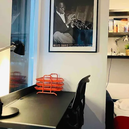 Apartment Family Jazz *